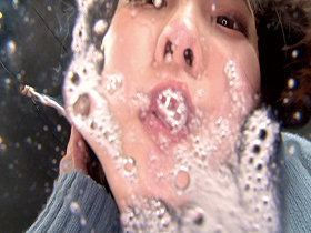 主観 タバコ美女 煙 ヤニベロ 痰唾ぶっかけ ドS淫語浴び手コキ　サンプル画像13